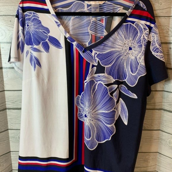 Nygard Women's Floral Shirt 2XL Blue & White Soft Stretch V Neck Pullover Boho - Picture 3 of 12